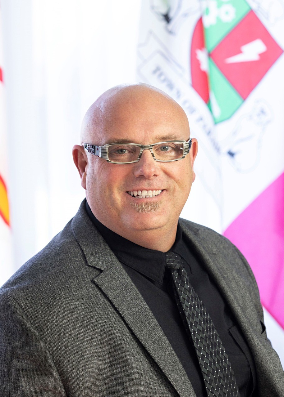 Councillor Glen "Bic" Carew